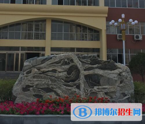 商丘中等專業(yè)學校地址在哪里