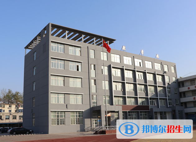 平頂山工業(yè)學(xué)校2021年招生辦聯(lián)系電話
