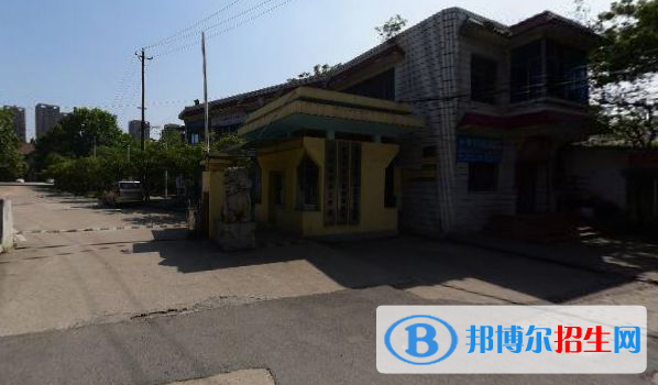 武鋼高級技工學(xué)校2