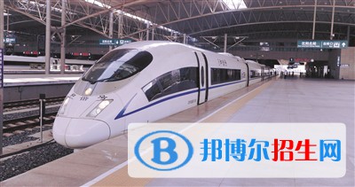 成都2020年鐵路學(xué)校有什么專業(yè)適合男生