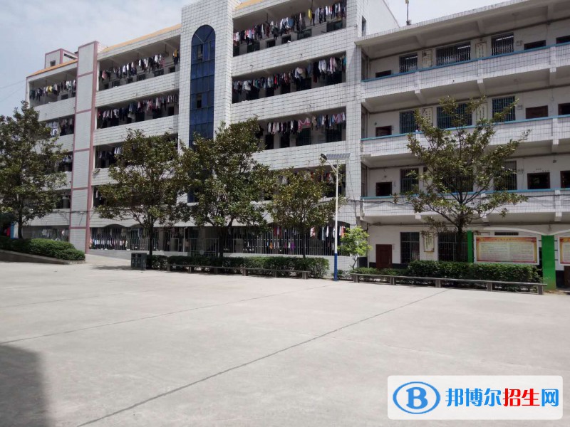 邵陽女子職業(yè)學校2020年宿舍條件 