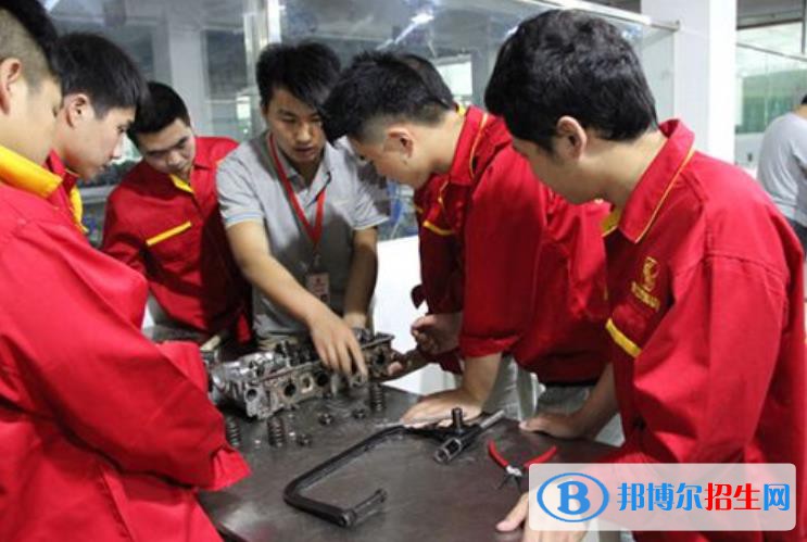 廣州2020年汽修學校有哪些專業(yè)適合男生