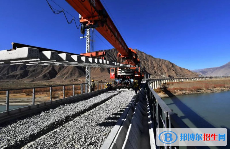 成都2020年沒(méi)有畢業(yè)證可以讀鐵路學(xué)校嗎