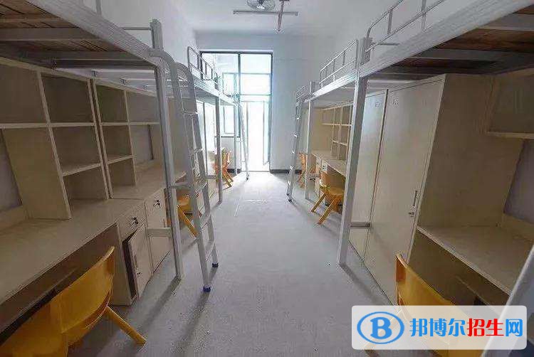 鄭州城鐵交通中等專業(yè)學校2021年宿舍條件
