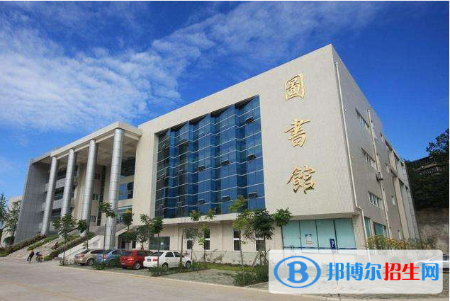 重慶2022年哪個(gè)大專學(xué)校汽修學(xué)校好