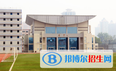 鄭州第九中學國際教學中心2020年招生辦聯(lián)系電話