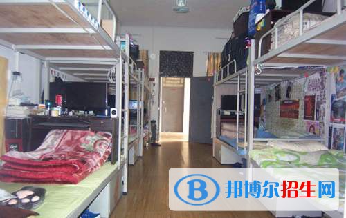 信陽(yáng)中等專業(yè)技術(shù)學(xué)校2021年宿舍條件