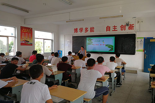 江蘇洪澤中等專業(yè)學(xué)校2020年報(bào)名條件、招生要求、招生對(duì)象