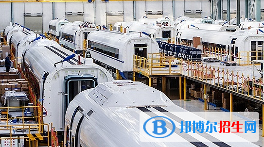 白銀2020年鐵路學(xué)校多少錢