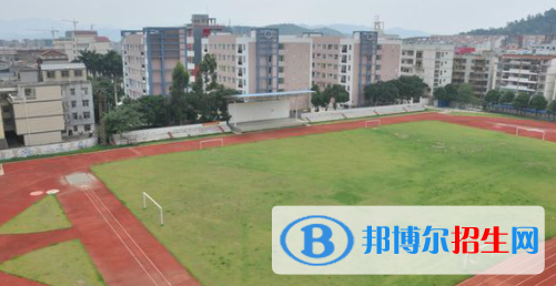 百色市職業(yè)技術(shù)學(xué)校2020年報(bào)名條件、招生要求、招生對(duì)象 