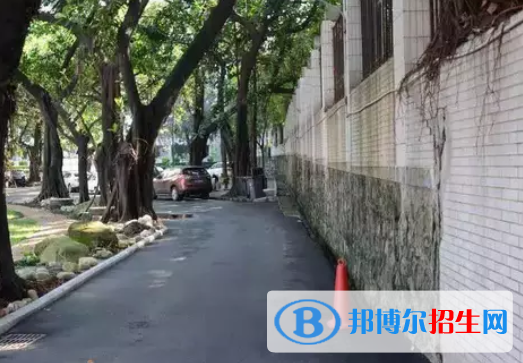 廣東南華工商職業(yè)學(xué)院怎么樣、好不好