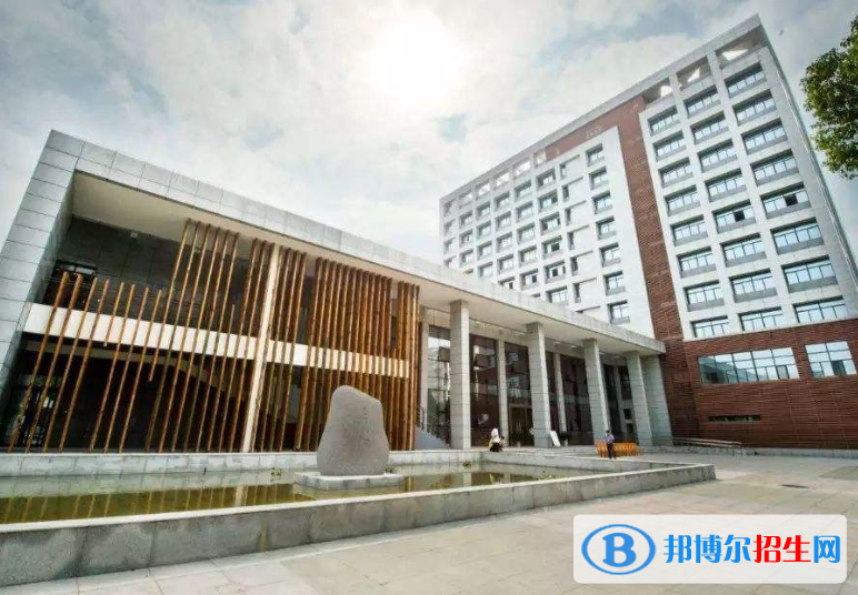 浙江工商職業(yè)技術(shù)學(xué)院2020年招生辦聯(lián)系電話