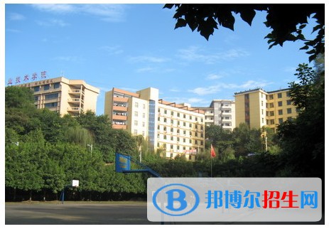 樂(lè)山職業(yè)技術(shù)學(xué)院網(wǎng)站網(wǎng)址