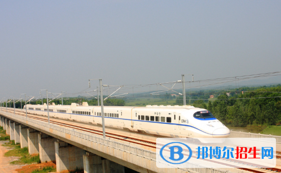 襄陽(yáng)2020年女生學(xué)鐵路學(xué)校