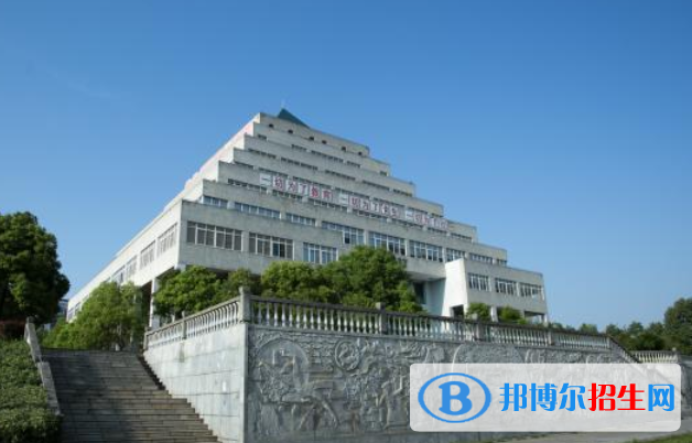 武漢商貿(mào)職業(yè)學院7