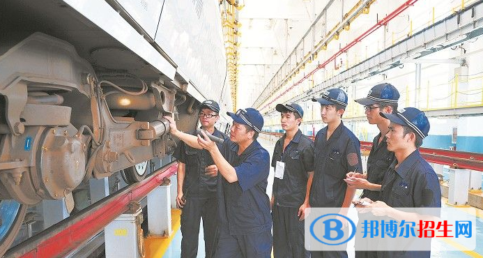 白銀2020年以鐵路學校為王牌專業(yè)的大專學校有哪些