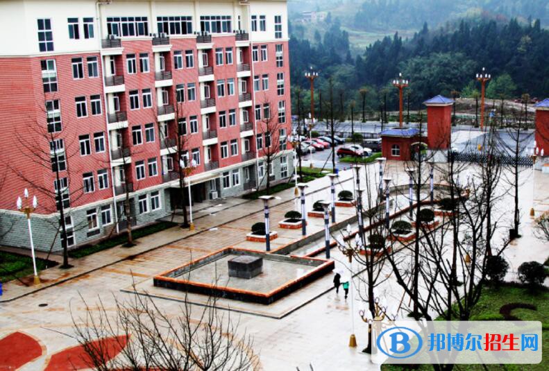 重慶青年職業(yè)技術(shù)學(xué)院2020年報(bào)名條件、招生要求、招生對(duì)象