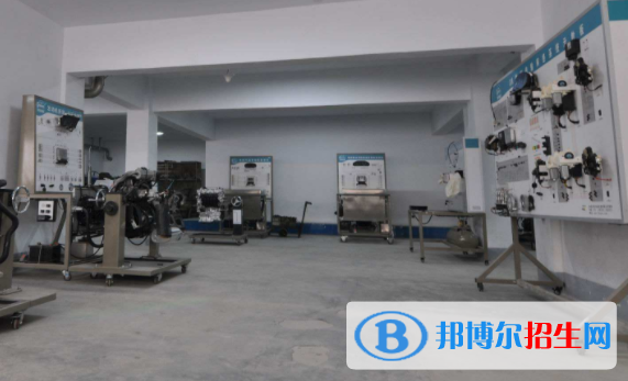 湛江2020年汽修學(xué)?？梢詫W(xué)什么