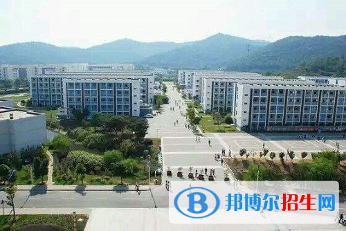 蘇州經(jīng)貿(mào)職業(yè)技術(shù)學(xué)院怎么樣、好不好
