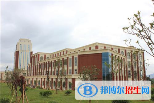 云南外事外語職業(yè)學(xué)院2020年報(bào)名條件