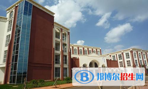 云南外事外語職業(yè)學(xué)院是幾專