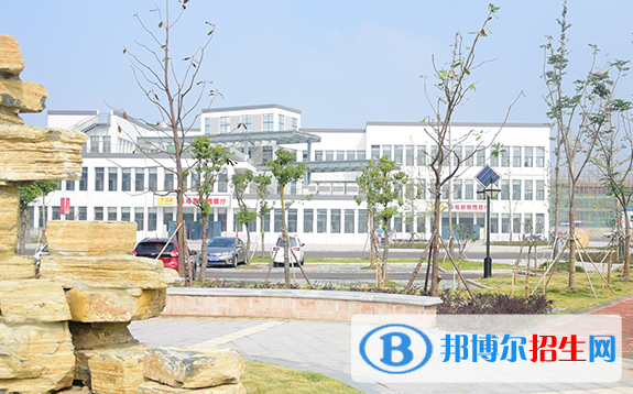 安徽蚌埠技師學(xué)院2020年學(xué)費(fèi)、收費(fèi)多少 