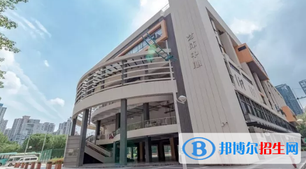 廣東省外語(yǔ)藝術(shù)職業(yè)學(xué)院2020年學(xué)費(fèi)、收費(fèi)多少