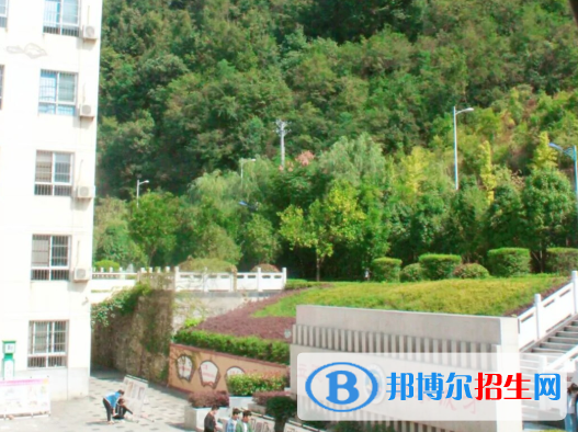  嵐皋縣嵐皋中學(xué)怎么樣、好不好