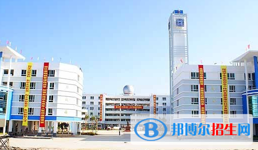 海口第一中學(xué)2020年學(xué)費(fèi)、收費(fèi)多少