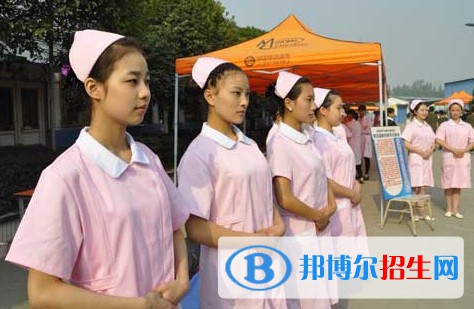 四川2020年衛(wèi)校適合女生學嗎