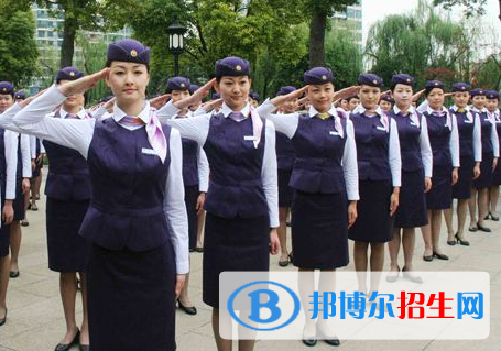 湖北2020年女生讀什么航空服務學校好