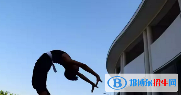 汕頭文化藝術(shù)學(xué)校2021年招生辦聯(lián)系電話