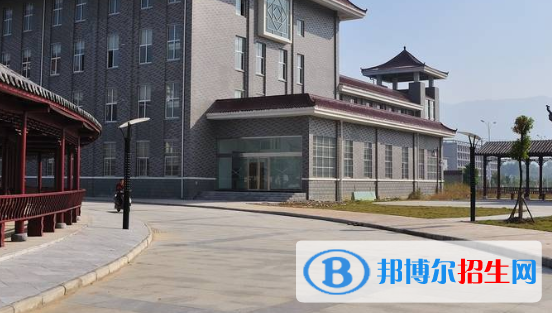 安徽黃梅戲藝術職業(yè)學院是幾專
