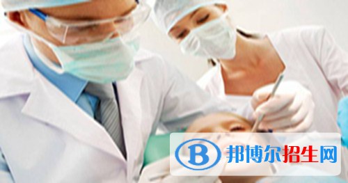 江蘇2021年女生在衛(wèi)校學什么好