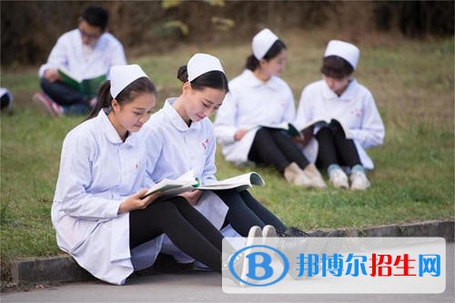 成都2021年衛(wèi)校讀什么專(zhuān)業(yè)好