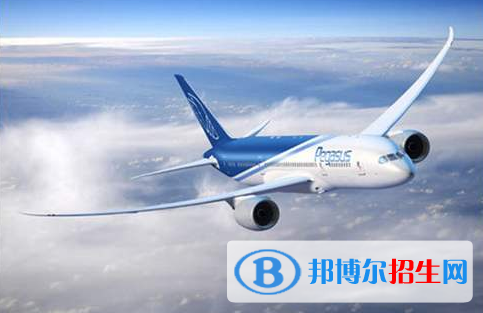 武漢2021年航空服務(wù)學(xué)校有女生嗎