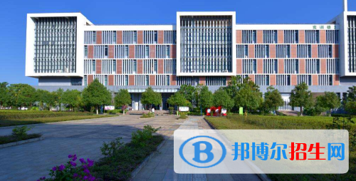 廣西2021年初中畢業(yè)可以去的中專學校
