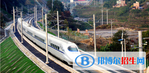 廣西2021年鐵路學(xué)校讀幾年