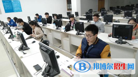 貴州2021年初中生讀計(jì)算機(jī)學(xué)校好嗎