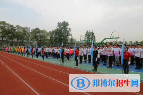 成都2021年女生上什么中專學校比較好