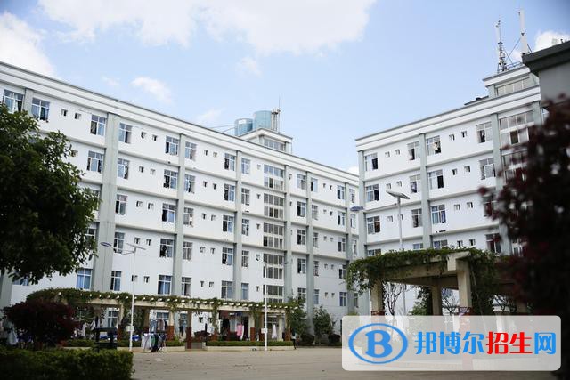 云南聯(lián)合經(jīng)濟(jì)學(xué)校怎么樣，好不好