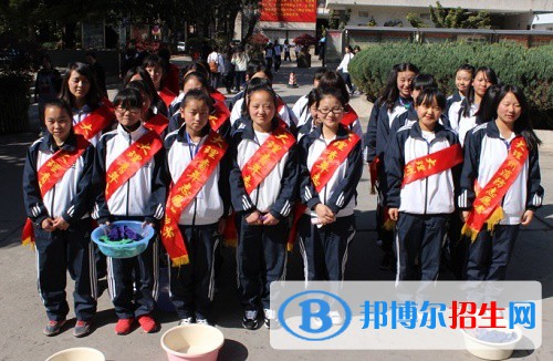 大理衛(wèi)生學(xué)校2021年報名條件招生要求招生對象