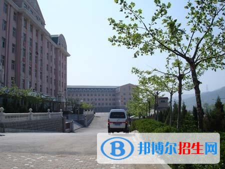 云南夏蒙衛(wèi)生學校地址在哪里