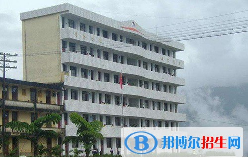 綠春縣民族職業(yè)高級中學怎么樣，好不好