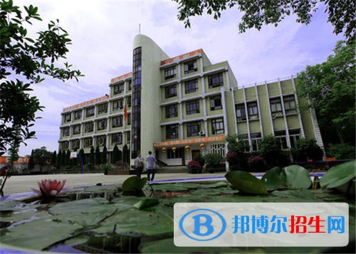 內(nèi)江求是職業(yè)技術(shù)學(xué)校2021年學(xué)費(fèi)、收費(fèi)多少