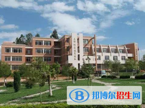 嵩明縣職業(yè)高級中學(xué)怎么樣，好不好