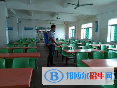 云南省旅游學(xué)校2021年報(bào)名條件、招生對(duì)象