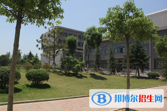 廣西2021年沒(méi)初中畢業(yè)能上中專學(xué)校