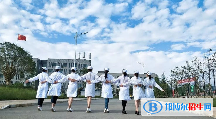 昭通衛(wèi)生學(xué)校2021年報(bào)名條件、招生要求、招生對(duì)象