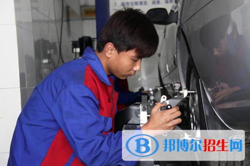 安徽2021年中專學(xué)什么好找工作